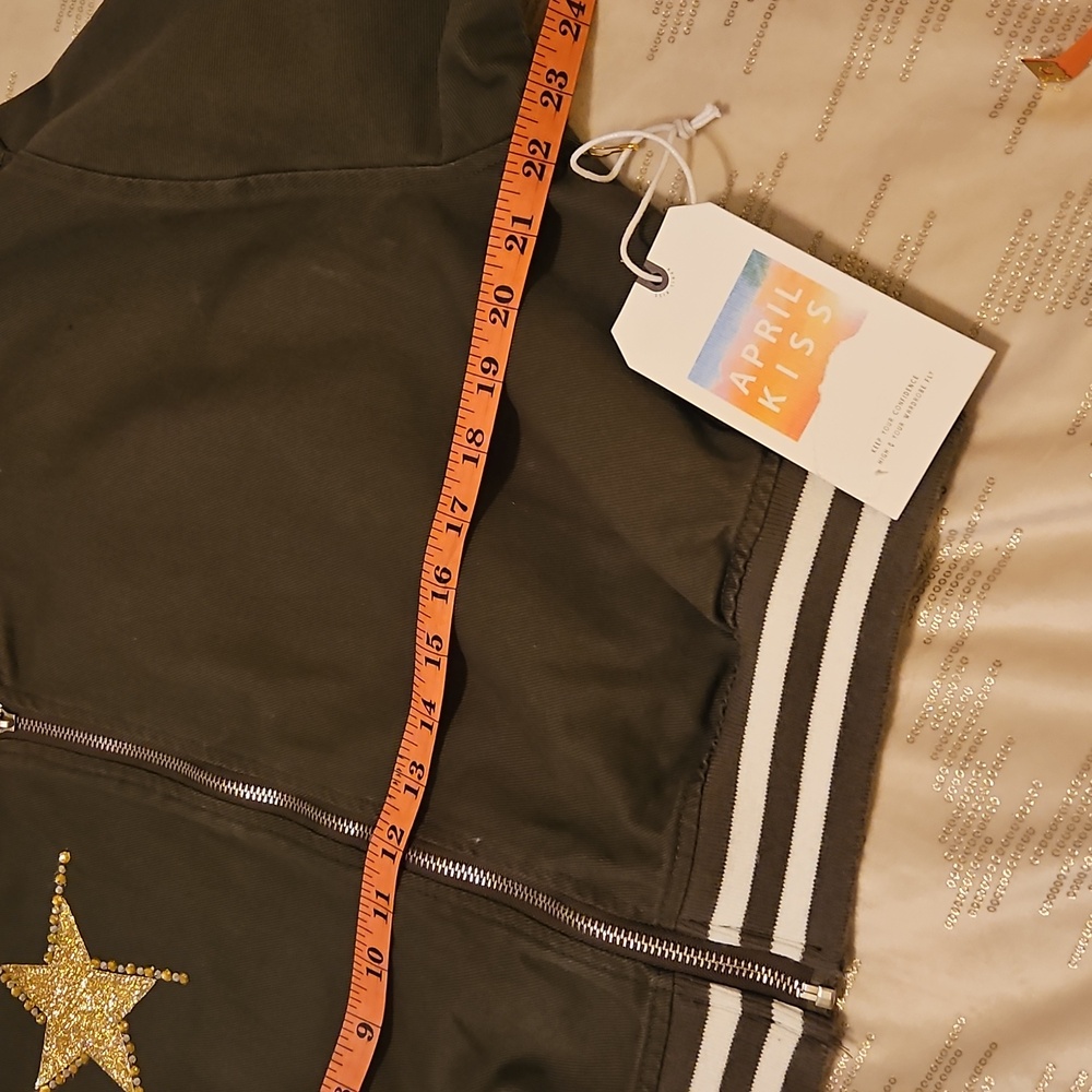 Green Cropped Jacket - Picture 6 of 7